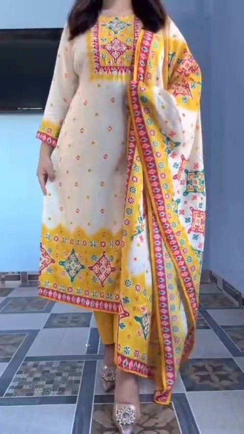 Off-white Maslin Silk Plus Size Suit