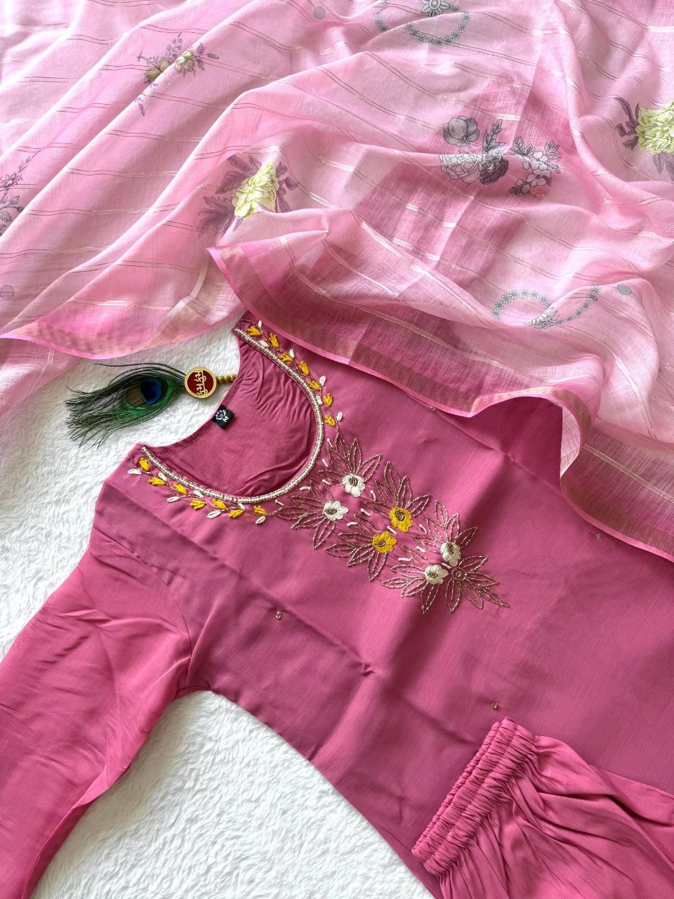 Light Pink Roman Silk Handwork Set