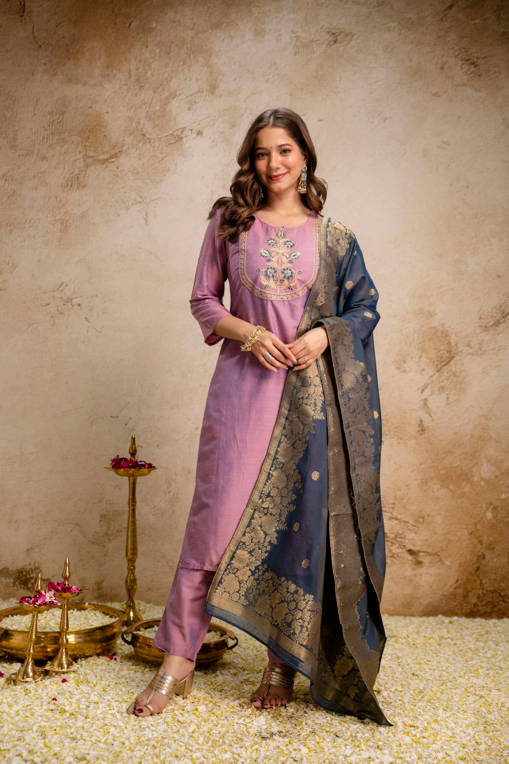 Ethnic Silk Embriodery Straight Suit Set