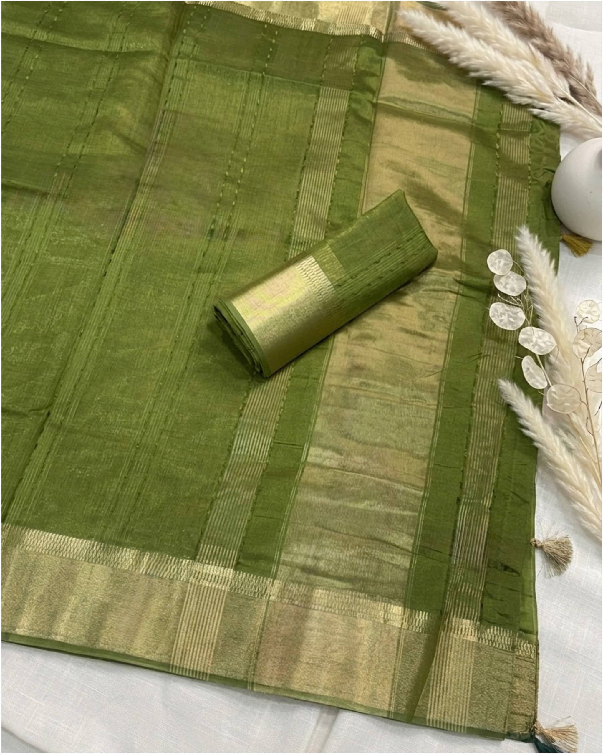Exclusive Cotton Jacquard Silk Saree With Blouse