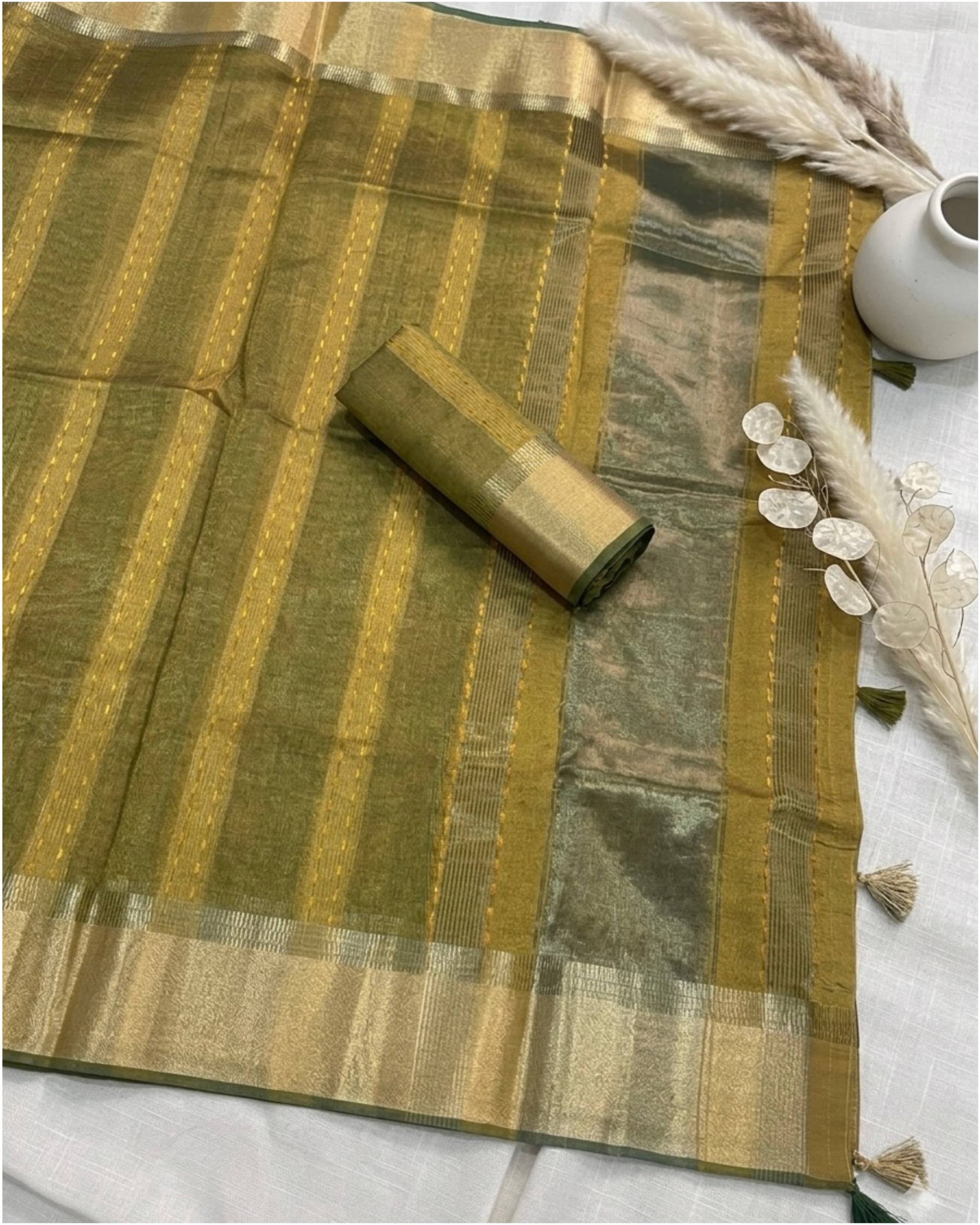 Exclusive Cotton Jacquard Silk Saree With Blouse