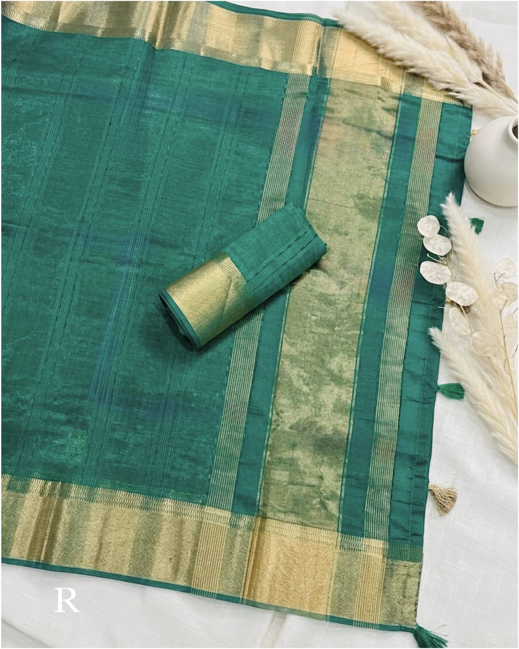Exclusive Cotton Jacquard Silk Saree With Blouse