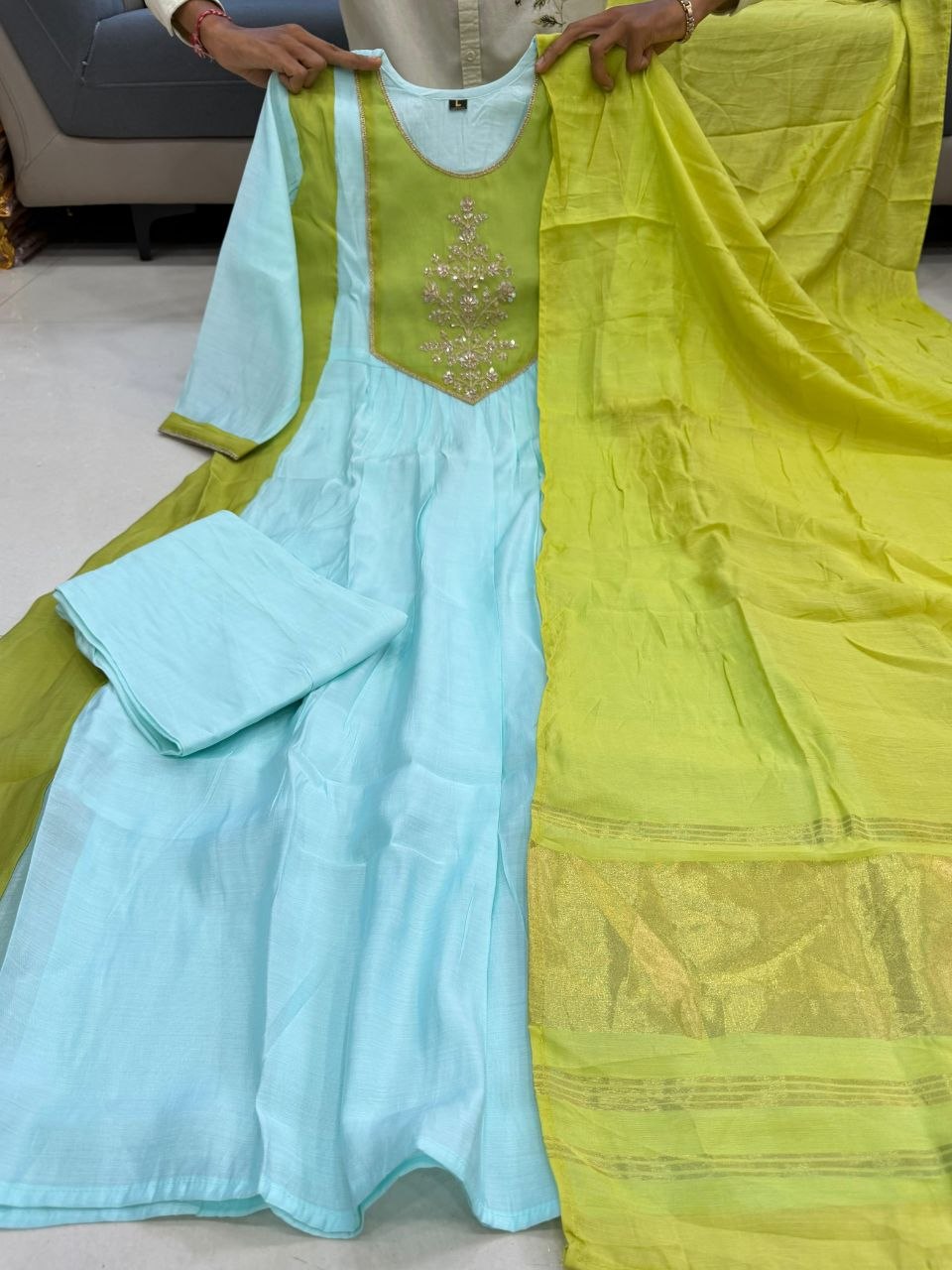 Pure Mul Chnaderi Embriodery Suit Set