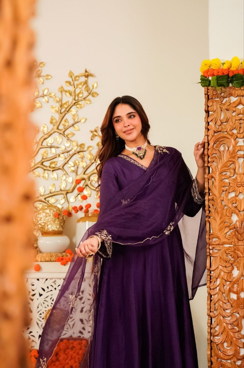 Pure Chanderi Embroidery Work Kurta Suit Set