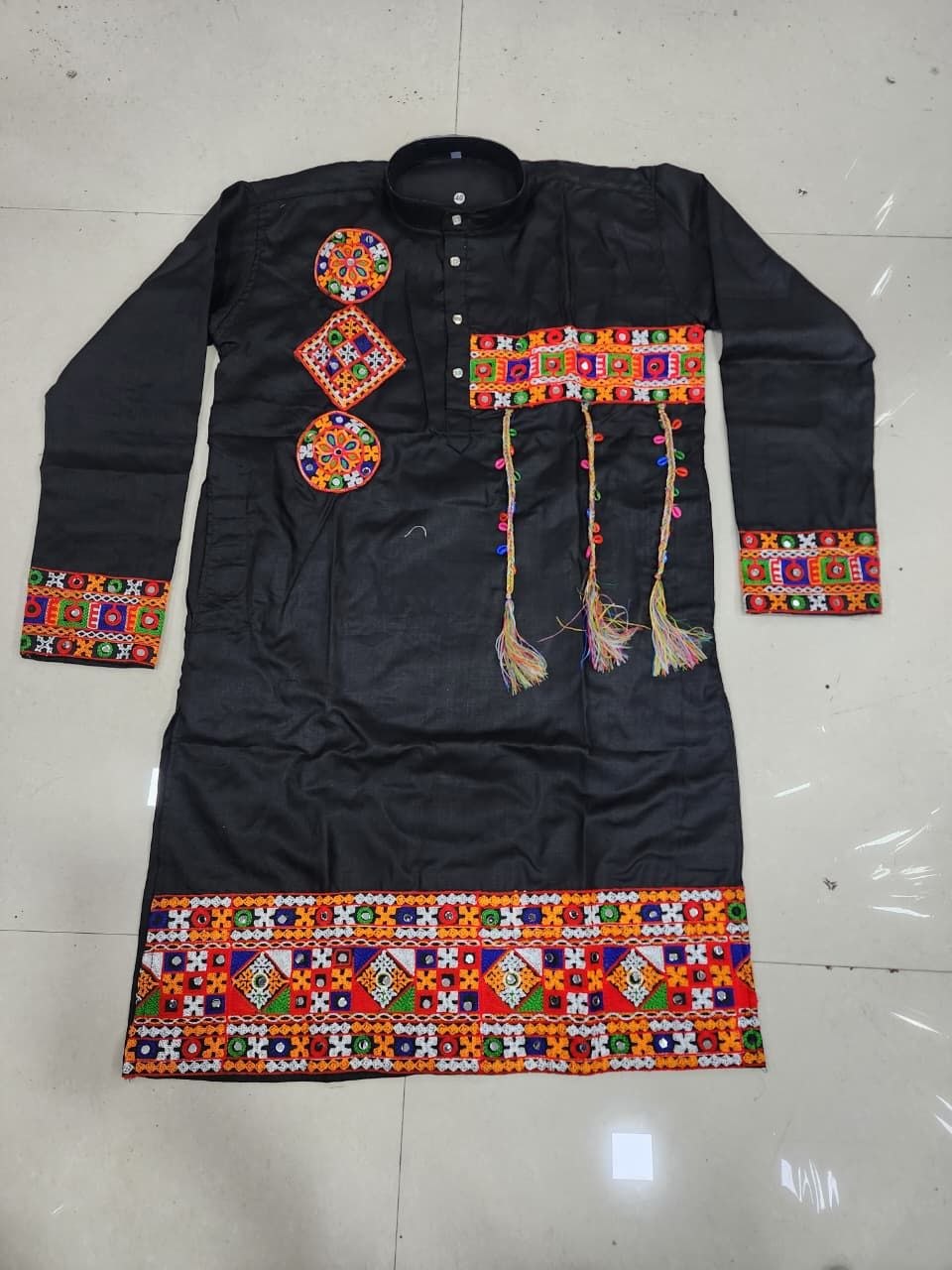 Cotton Gamthi Work Men's Kurta Pyjama Navratri Special Set